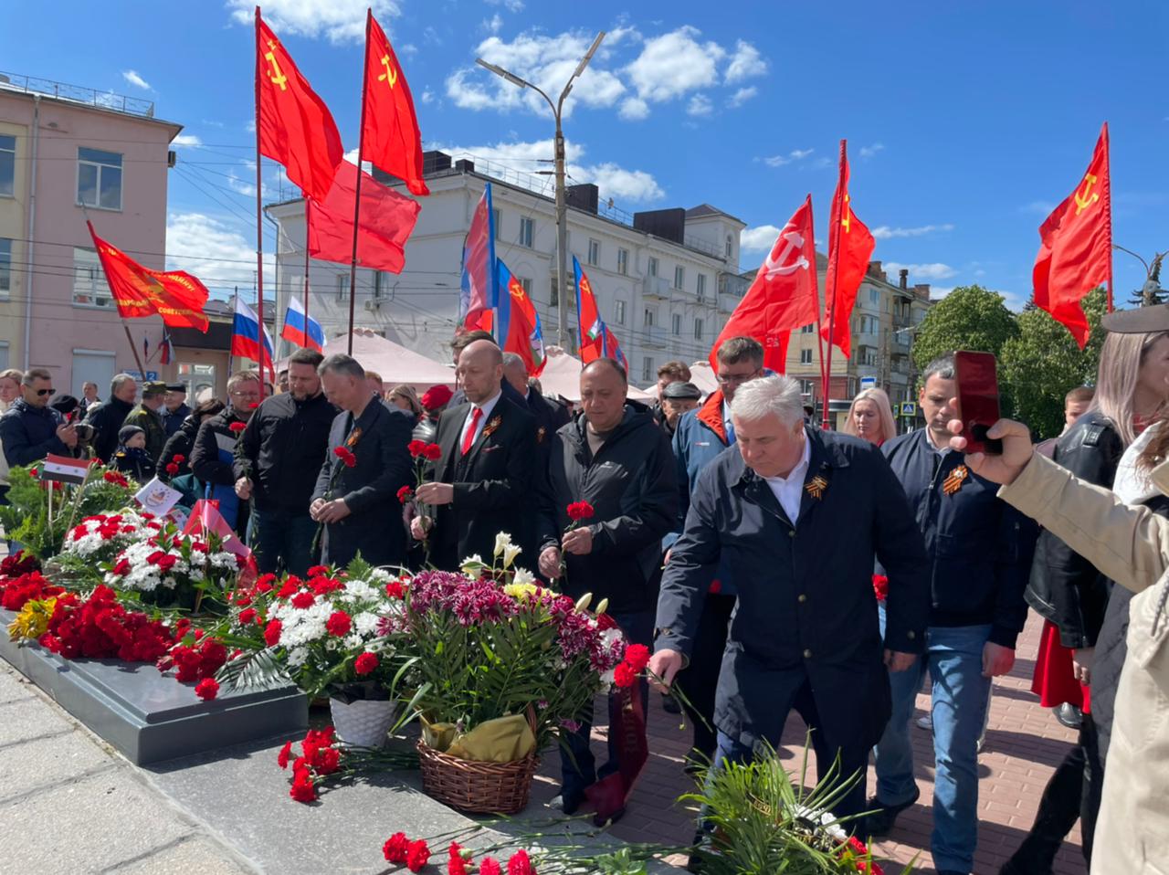 В сквере Танкистов Орла состоялся митинг Памяти, посвященный 78-ой  годовщине Победы в Великой Отечественной войне. | 08.05.2023 | Орел -  БезФормата